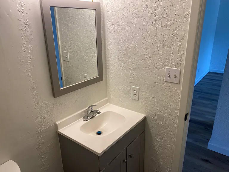 1420 SW Jefferson St #1420 — Photo 10