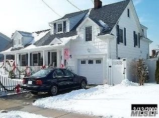 62 Alhambra Rd, Massapequa, NY 11758