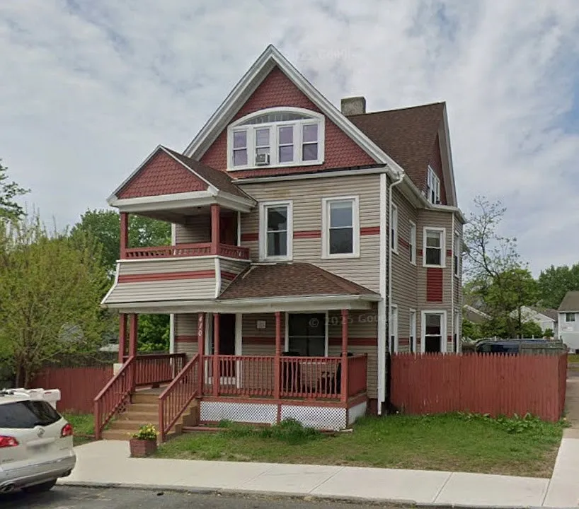410 Liberty St #1L
