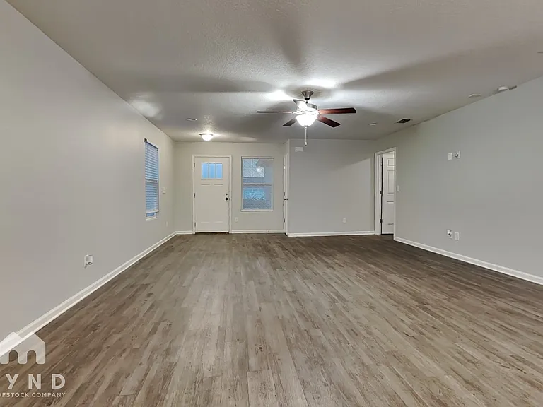 7352 Townsend Village Ln — Photo 7