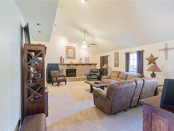 4th image of 4110 Twinhill Ct