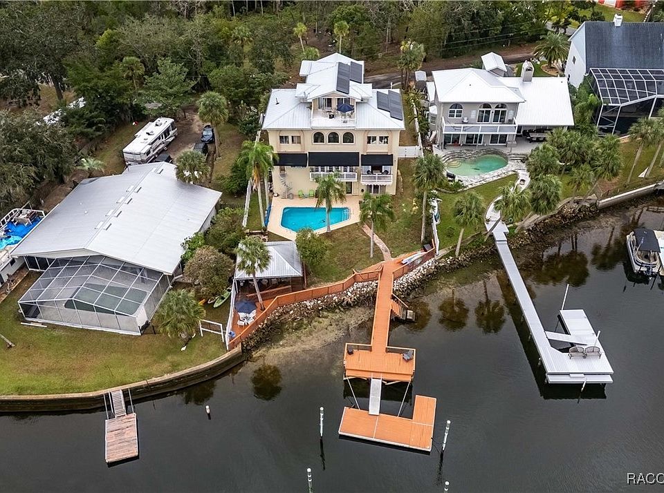 1st image of 1294 N Circle Dr