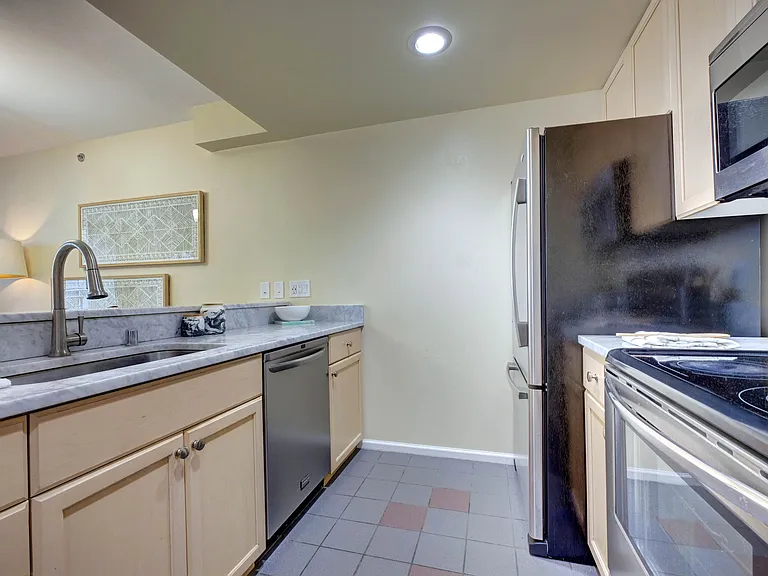 2600 2nd Ave #1808 — Photo 6