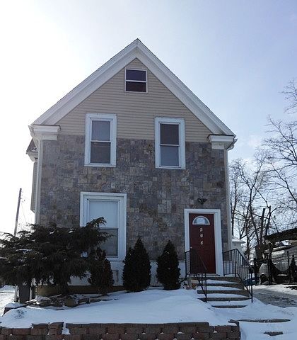 1st image of 613 Washington St #4