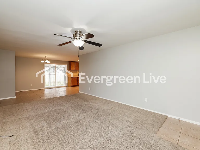 211 Silverstone Dr — Photo 9