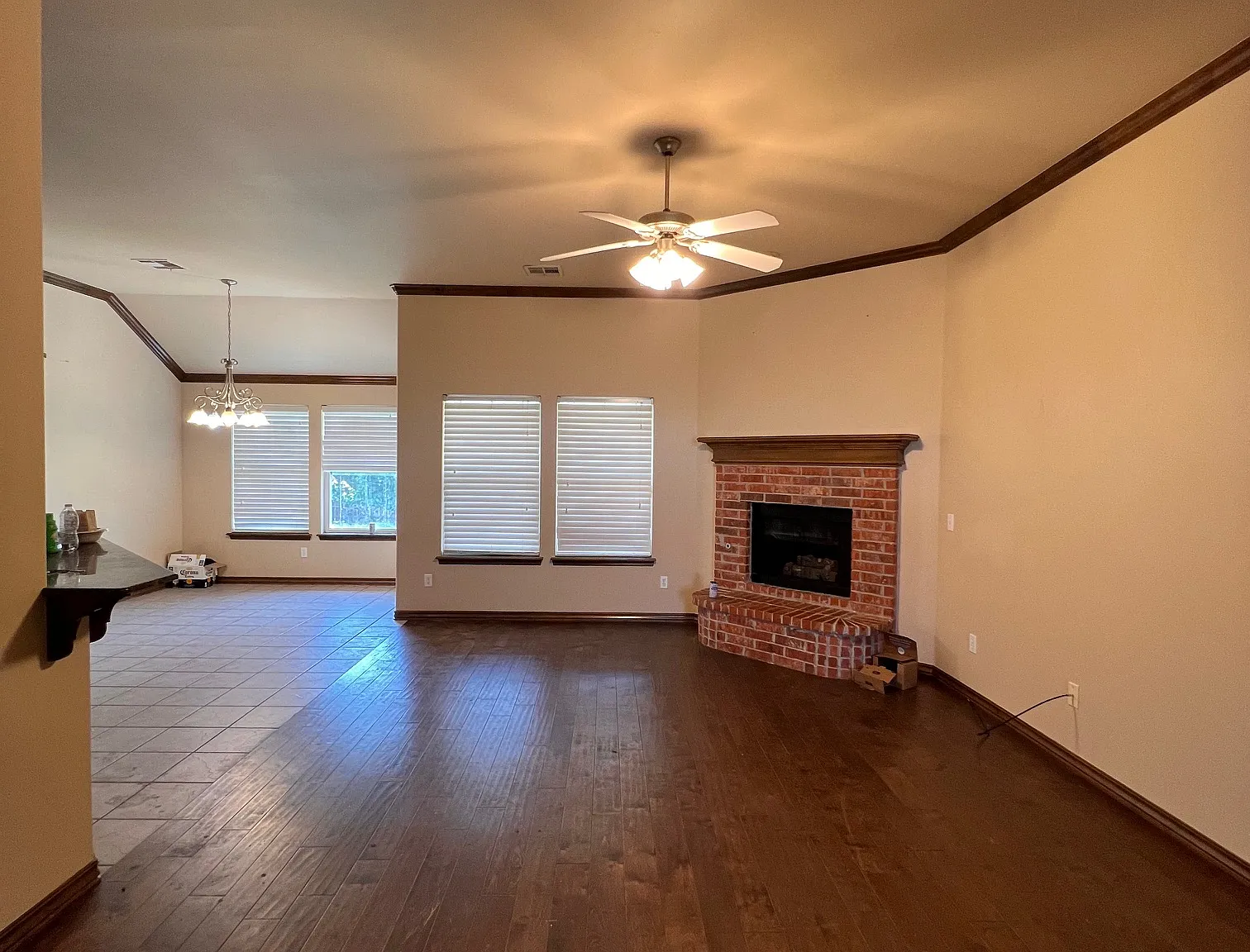 4 bed, 1761 sqft, $2,200 — Photo 2