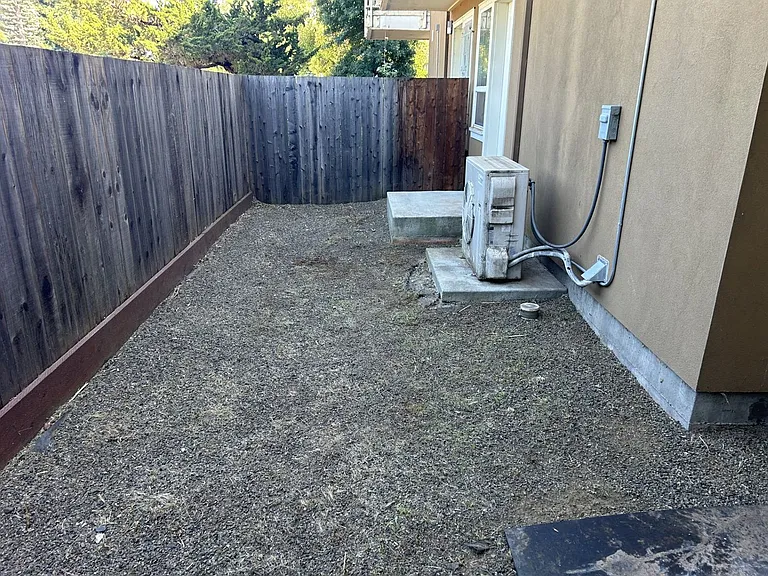 445 Southwest Blvd #8 — Photo 17