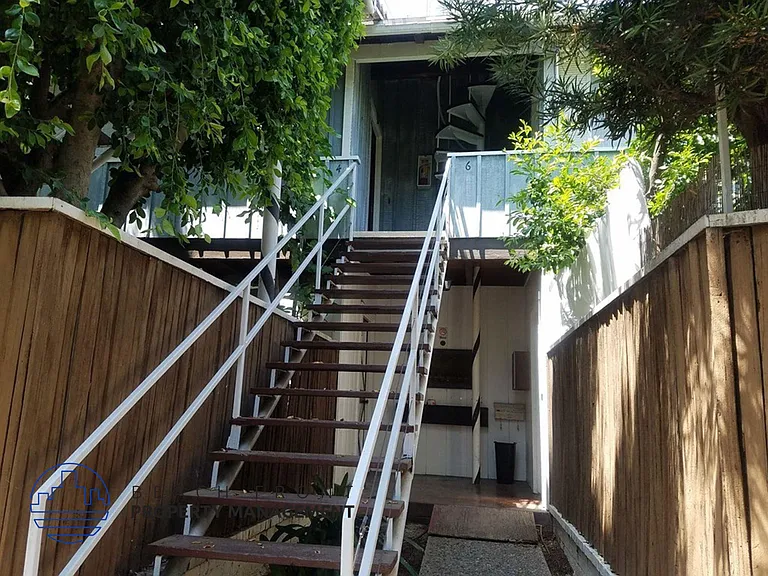 301 Pleasant St — Photo 15