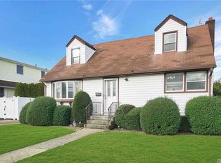 94 Taylor Ave, East Meadow, NY 11554
