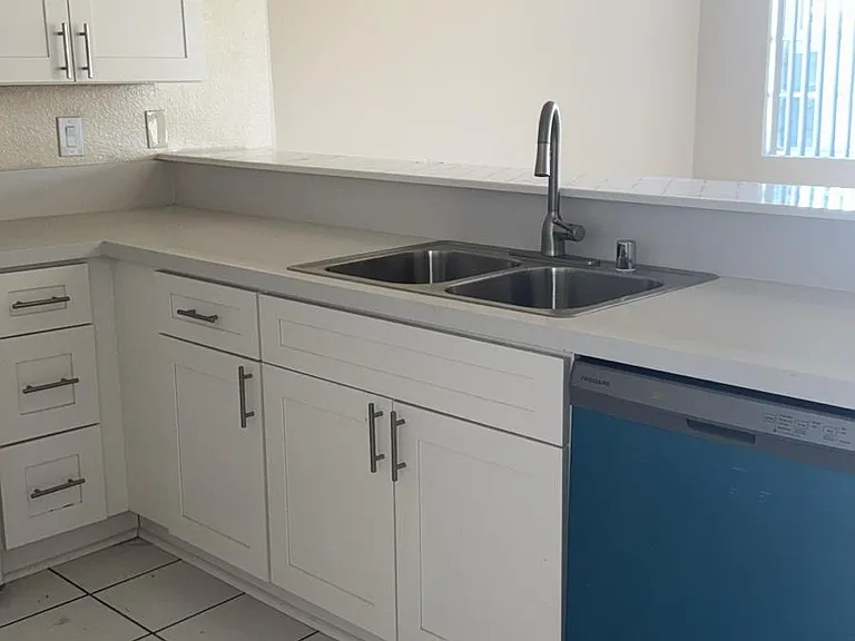 3418 W Orange Ave #207 — Photo 10
