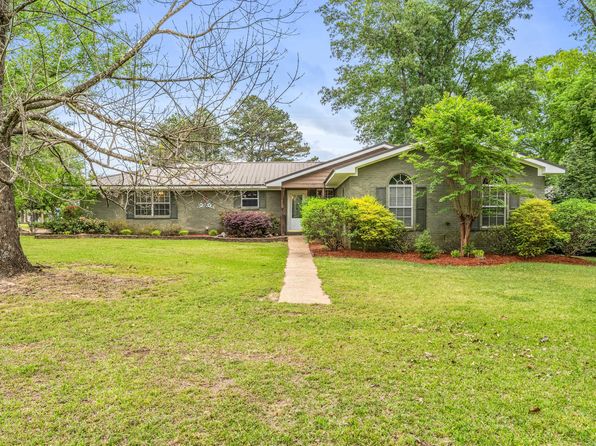 1050 Caledonia Steens Rd, Steens, MS 39766