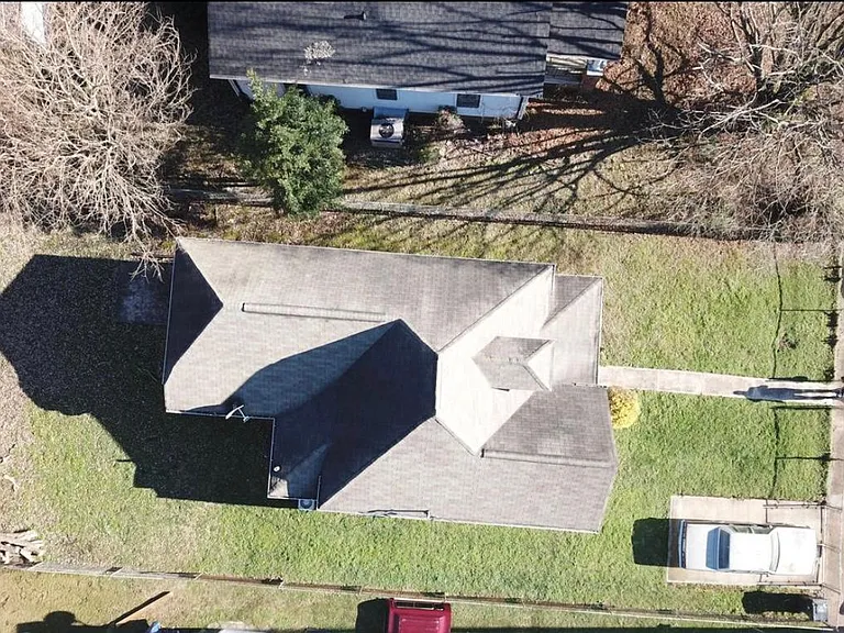 1619 Lawson Ave — Photo 19
