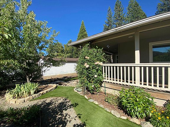 4th image of 304 1st St