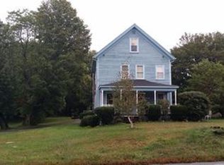 106 Gardners Neck Rd, Swansea, MA 02777