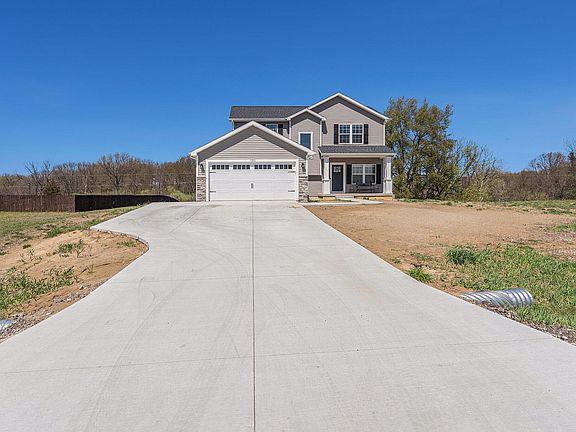 3rd image of 11321 Sandhill Dr