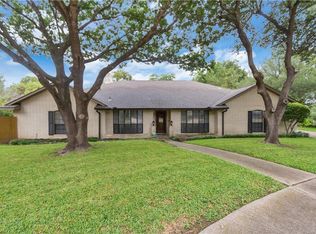 127 Palmer Cir, Lancaster, TX 75146