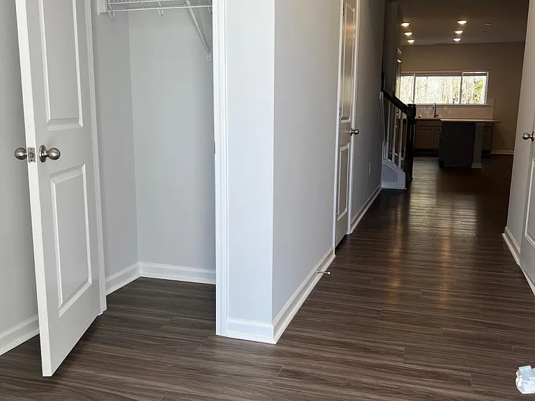 5106 Cambrey Dr — Photo 3