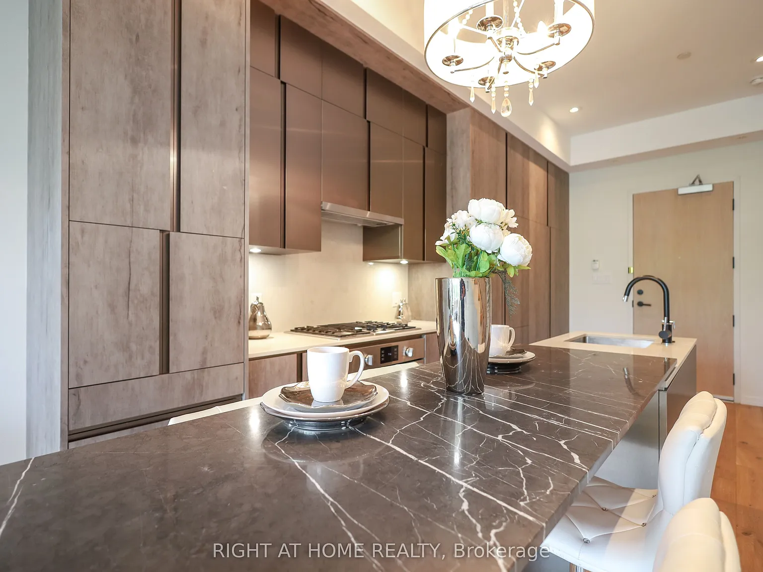 2 bed, $5,250 — Photo 3