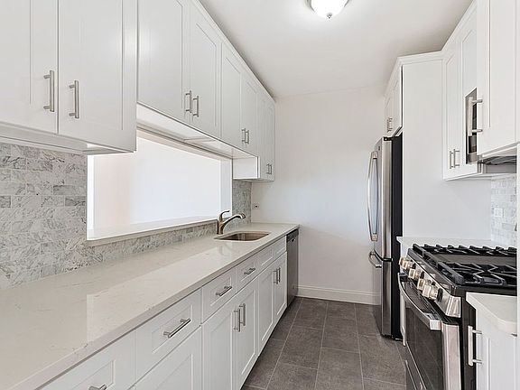 5th image of 1441 3rd Ave APT 22A
