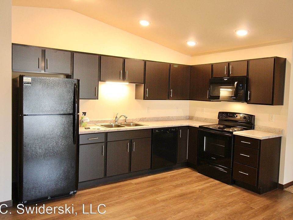 1st image of 1902 N Hume Ave #23