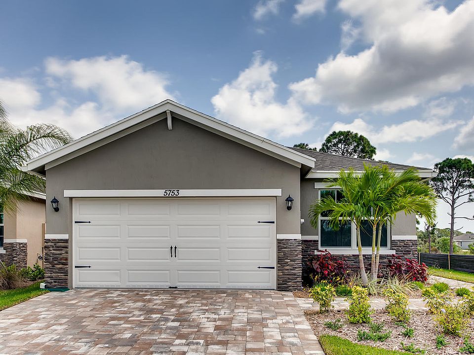 1st image of 5753 SE Pinehurst Trail