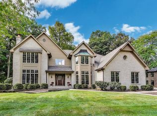 3706 Royal Fox Dr, St Charles, IL 60174