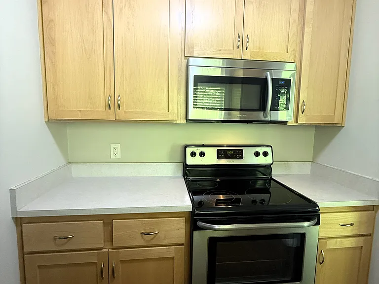 165 California St #4 — Photo 2