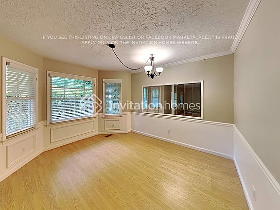 5th image of 434 Julie Anne Way