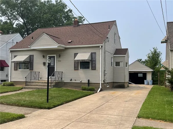 1922 W 33rd St, Erie, PA 16508
