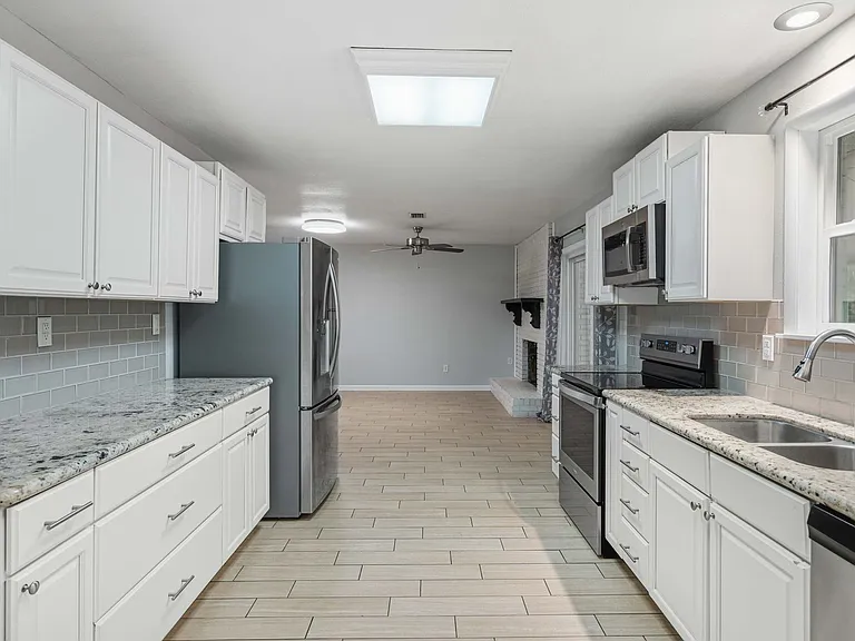 3066 Rosa Del Villa Dr — Photo 13