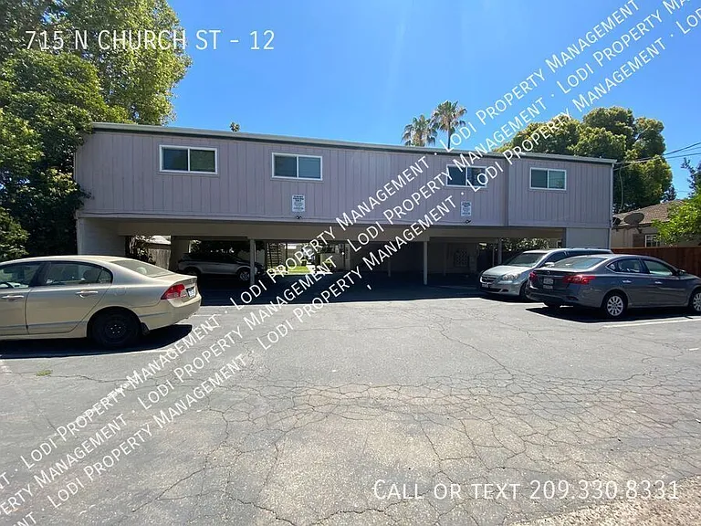 715 N Church St #12 — Photo 11