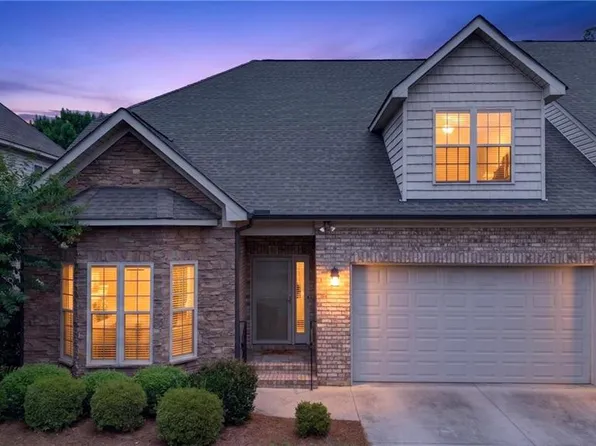204 Jordan Ridge Way, Jamestown, NC 27282