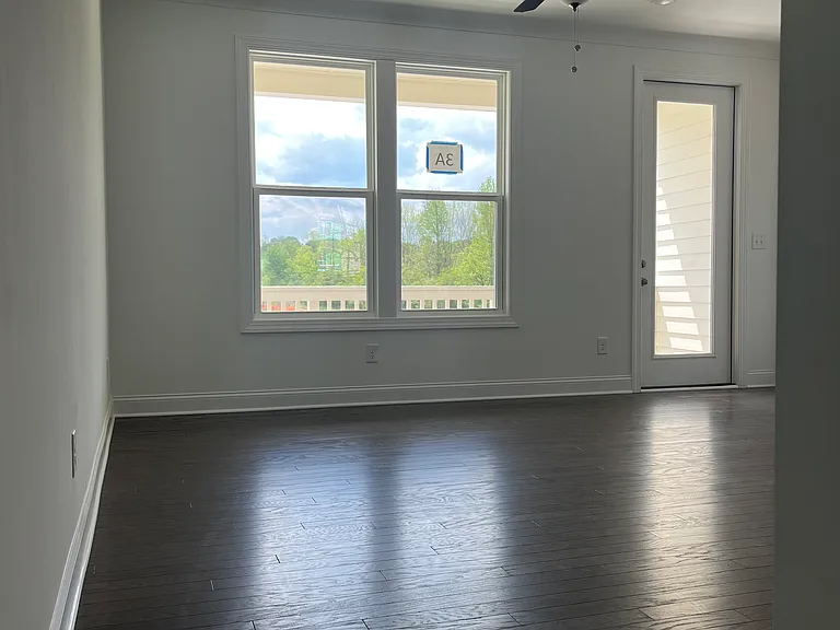 4277 Baden Aly — Photo 10