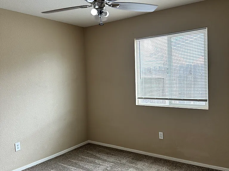42 S Kino Ct — Photo 13