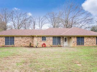 1985 N Page Rd, Longview, TX 75605