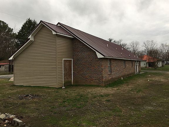 3rd image of 109 West Ave