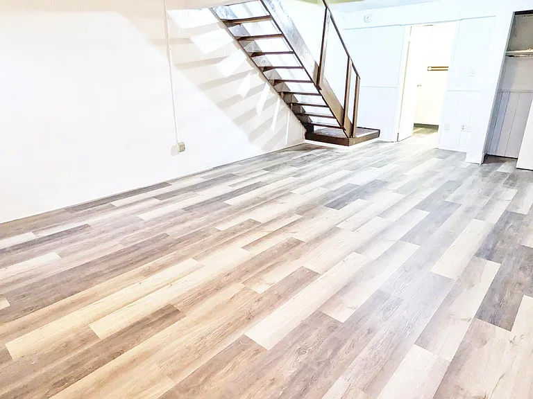 534 E Graham Pl — Photo 19