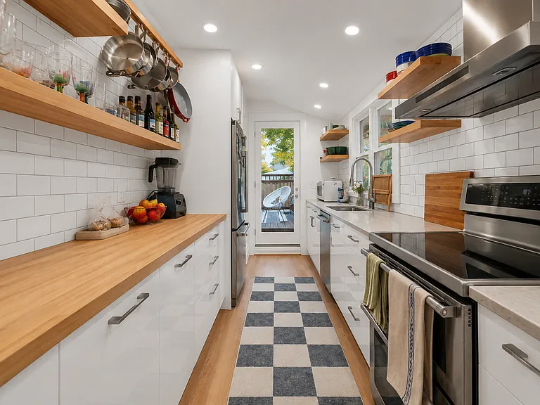 8 Myrtle St #2 — Photo 5