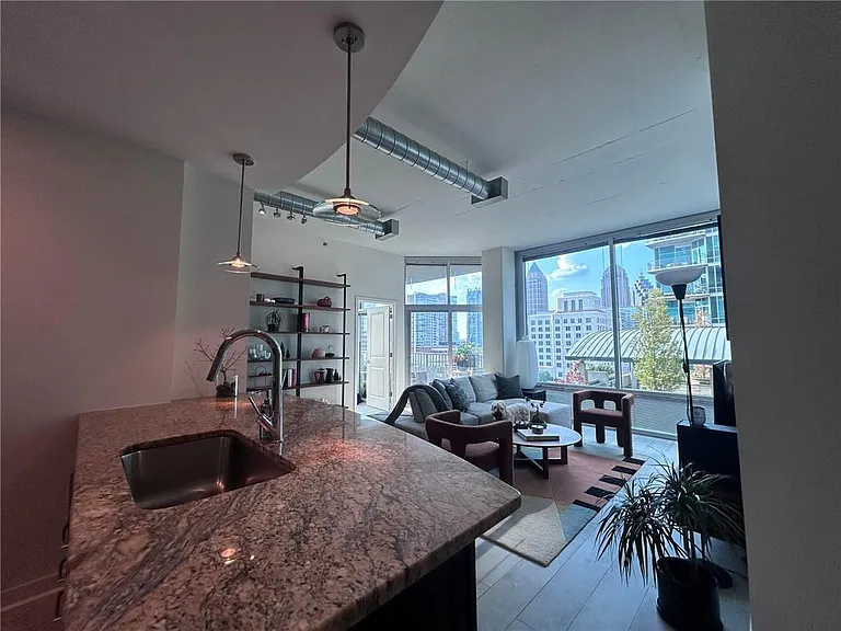 923 Peachtree St NE #928 — Photo 7
