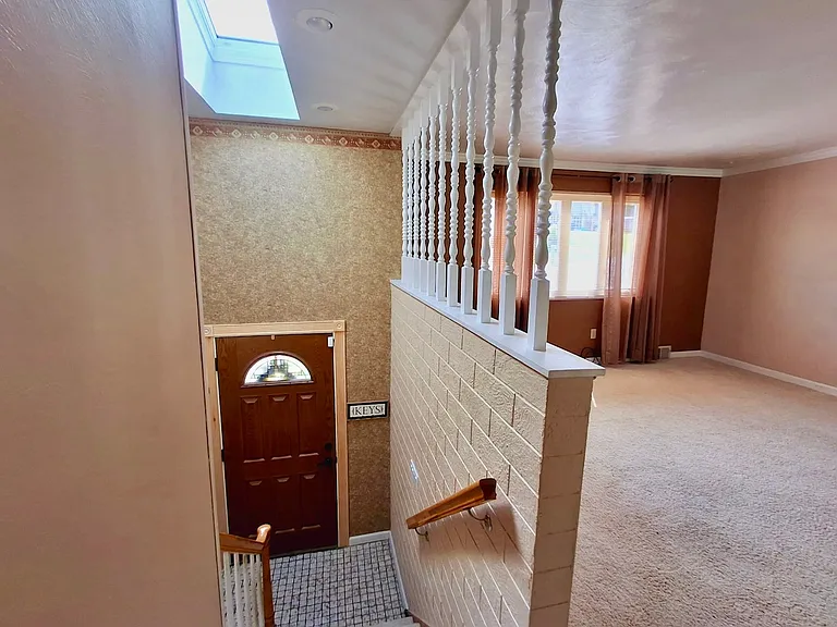 62 Dundalk Dr — Photo 4