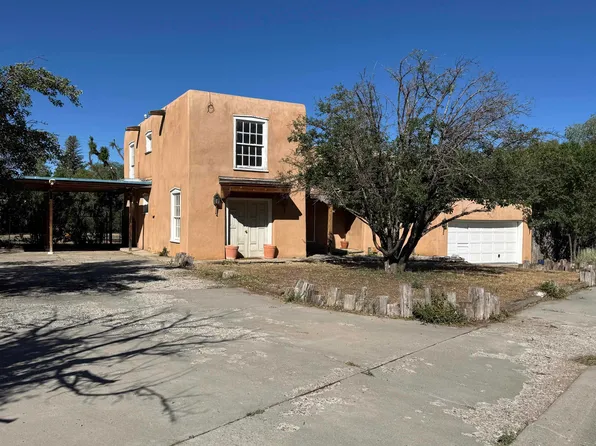 116 Brooks St, Taos, NM 87571
