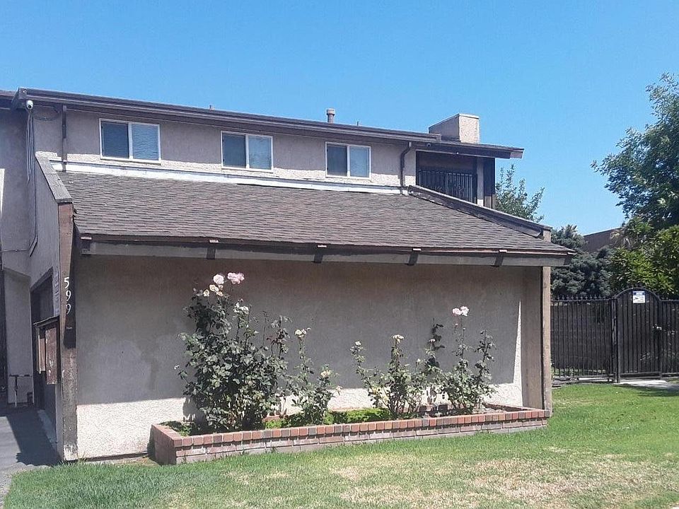 Front of unit. Security gate for units in back to enter.