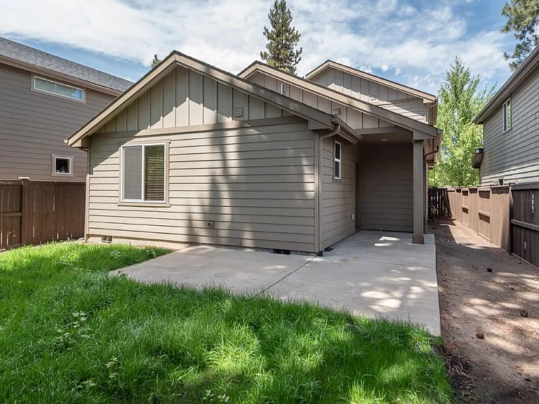 61150 Snowbrush Dr — Photo 4