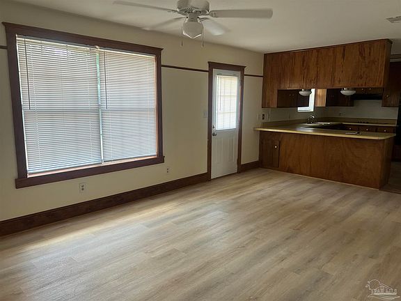 5th image of 2161 Cliffbrook Ave