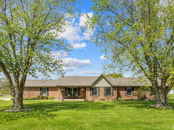 1067 E 1100 S, Brookston, IN 47923