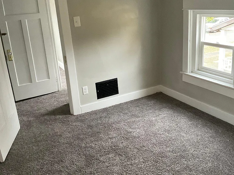 809 Leland Ave — Photo 14