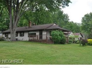 3820 Powrie St, Leavittsburg, OH 44430