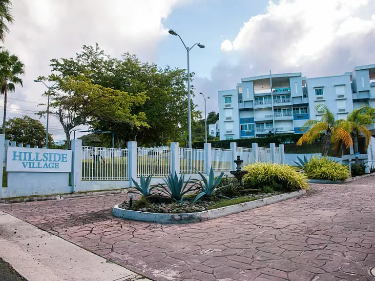 Calle las Colinas Edif las Olas C201 Cond Hillside — Photo 2