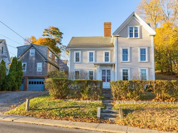 129 Summer St, Plymouth, MA 02360