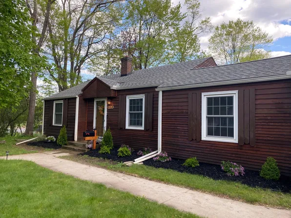 302 1st St N, Hopkins, MN 55343